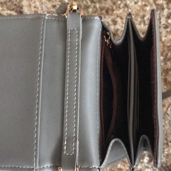 Just For You  crossbody - Picture 4 of 4